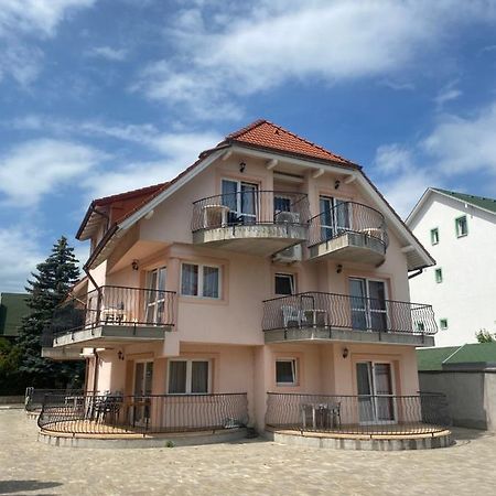Abigel Apartmanhaz Балатонфюред Экстерьер фото